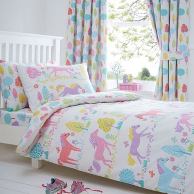 Kids' white 'Prancing Ponies' duvet cover and pillow case set